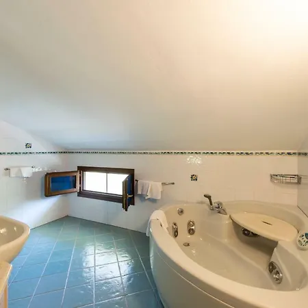 Arco Antico * סן ברתולומיאו אל מארה